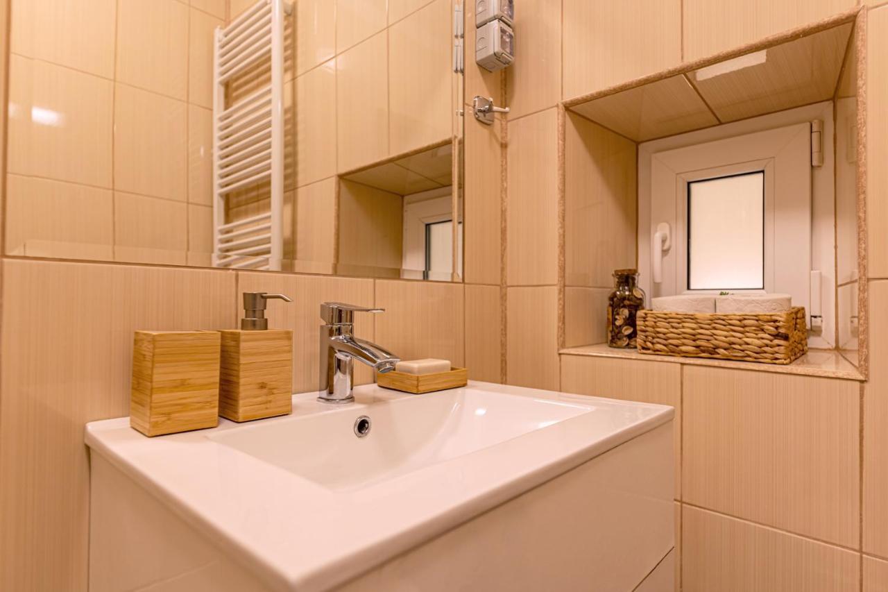 Garden Hideout - Central Apartment Brasov Exterior photo